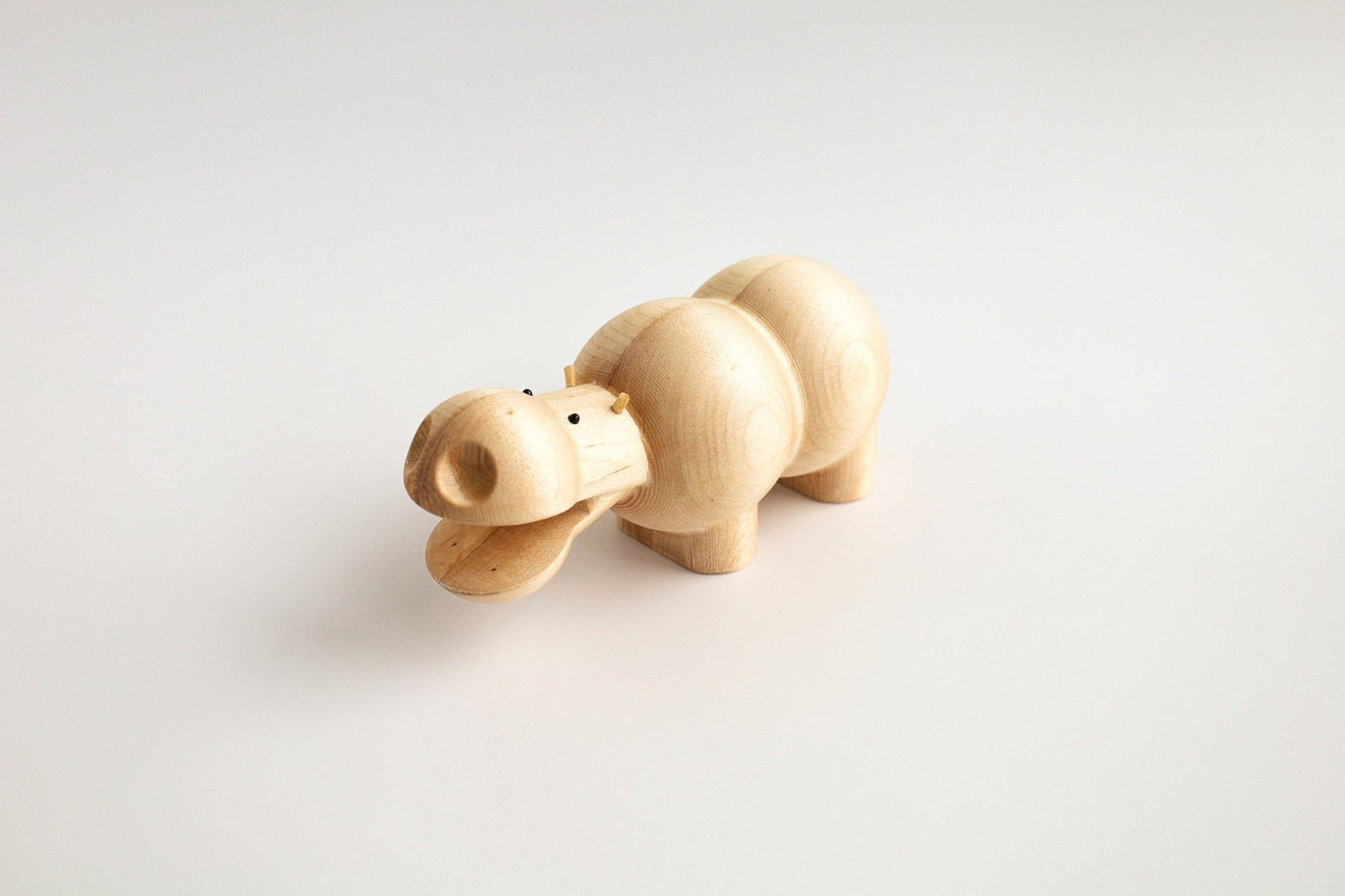 Flodhesten - Træfigur i birk | Birch by Adero Home - Adero Home