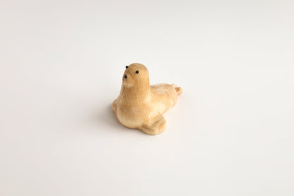 Sælen - Træfigur i birk | Birch by Adero Home - Adero Home