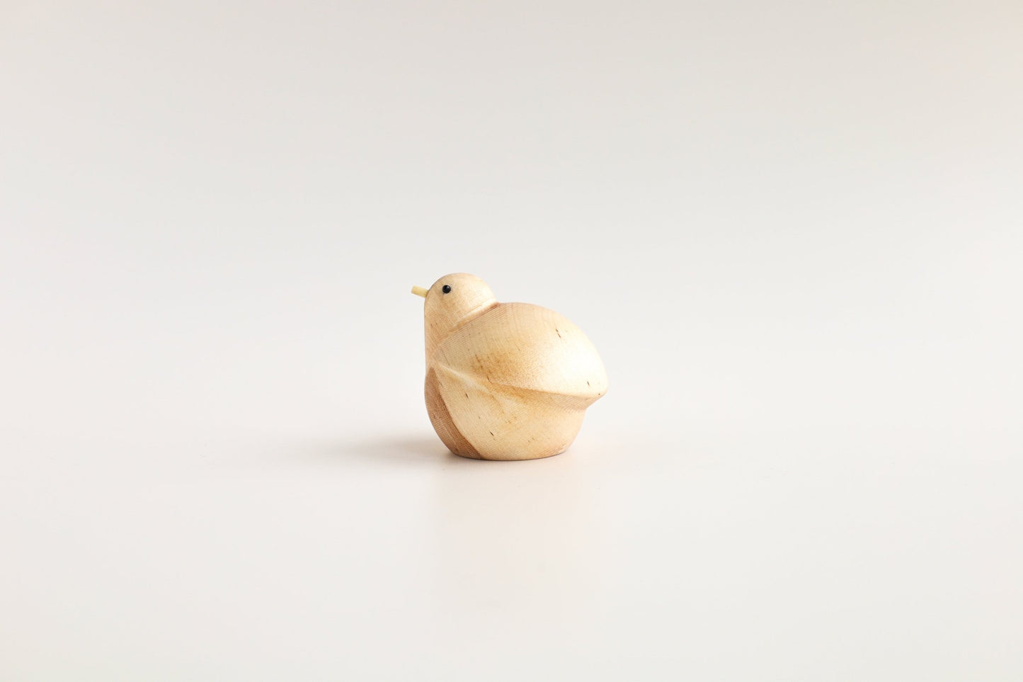 Fuglen - Træfigur i birk | Birch by Adero Home - Adero Home